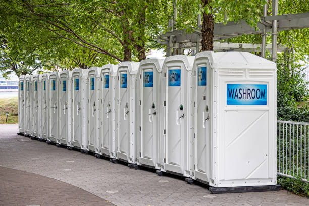 Best Emergency porta potty rental  in Tladega, AL